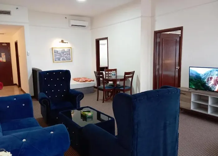 Vacation Suite At Times Square Kl